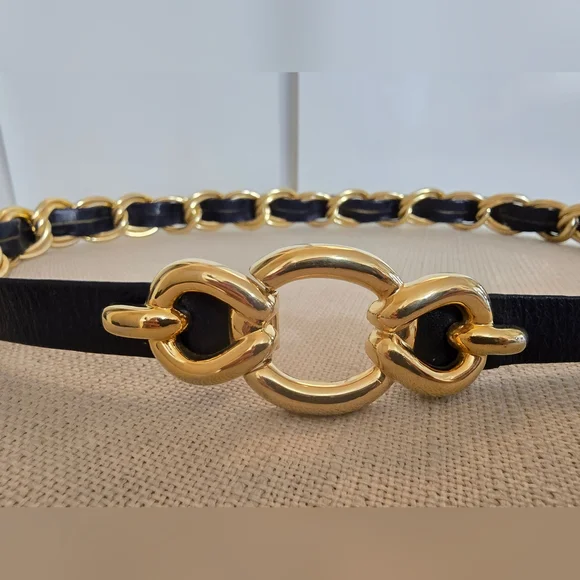 Vintage ST. JOHN Navy Blue and Gold Chain Belt Size 8 - Picture 4 of 4